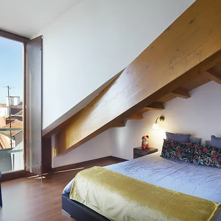 Principe Real Two Bedroom Loft Lissabon